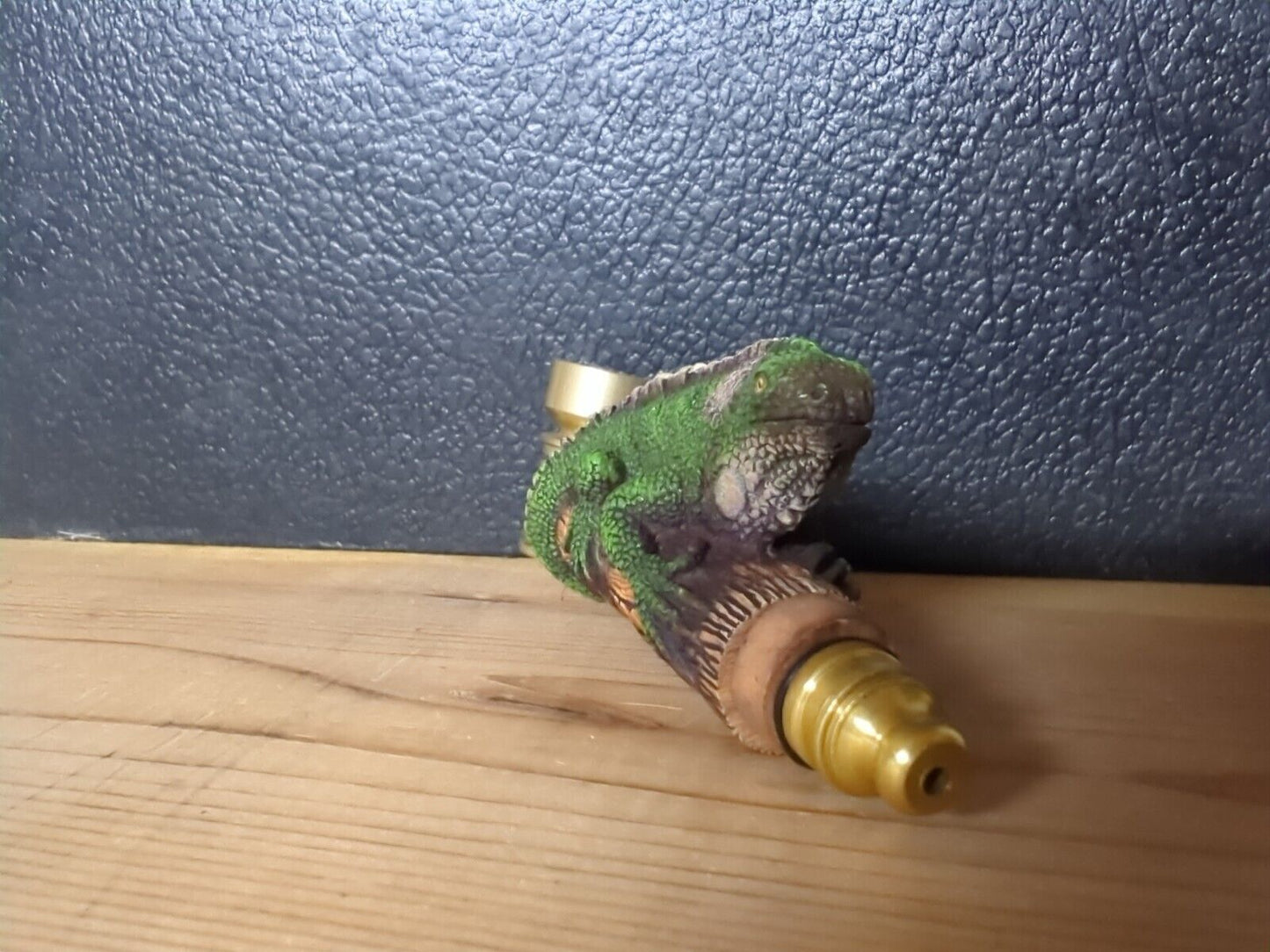 Iguana Themed Smoking Pipe