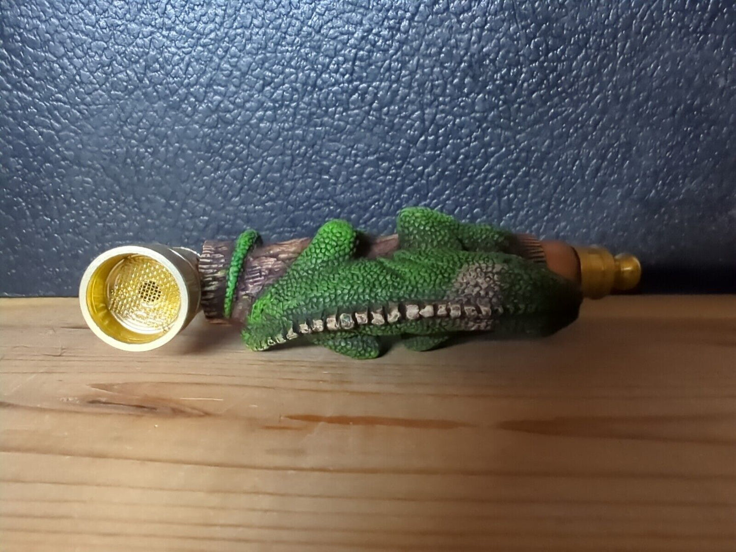 Iguana Themed Smoking Pipe