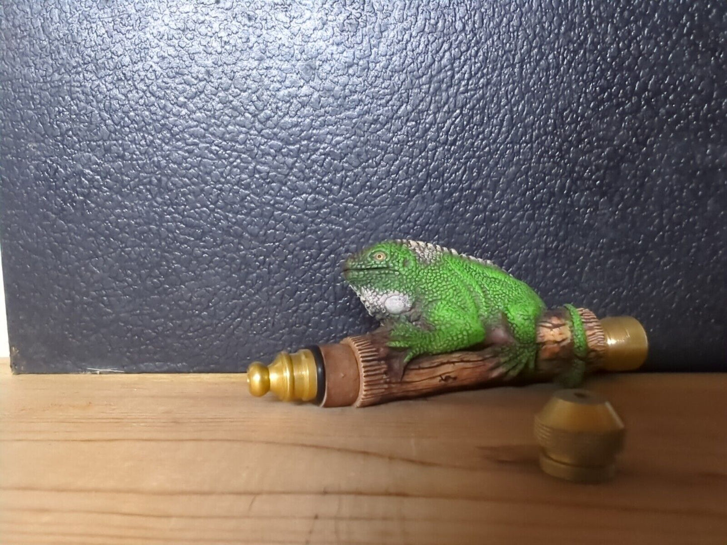 Iguana Themed Smoking Pipe